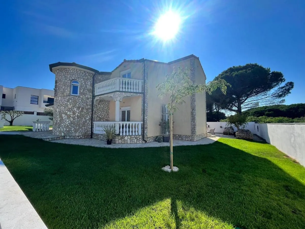 Olivea Luxury Suites Fazana 0*,